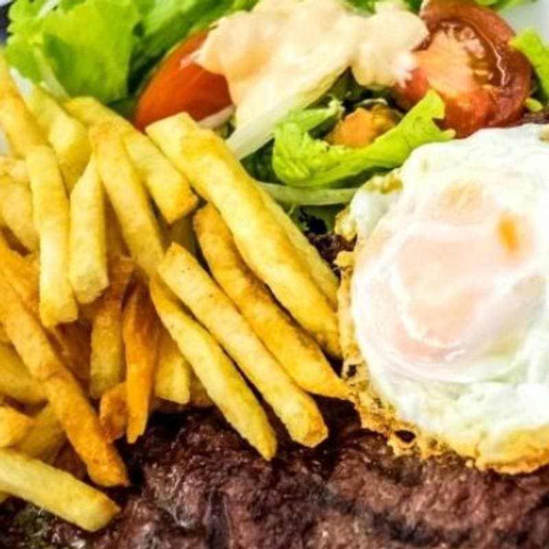 Bife à cavala