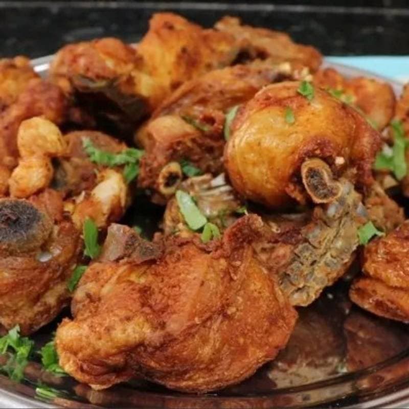 Frango a Passarinha