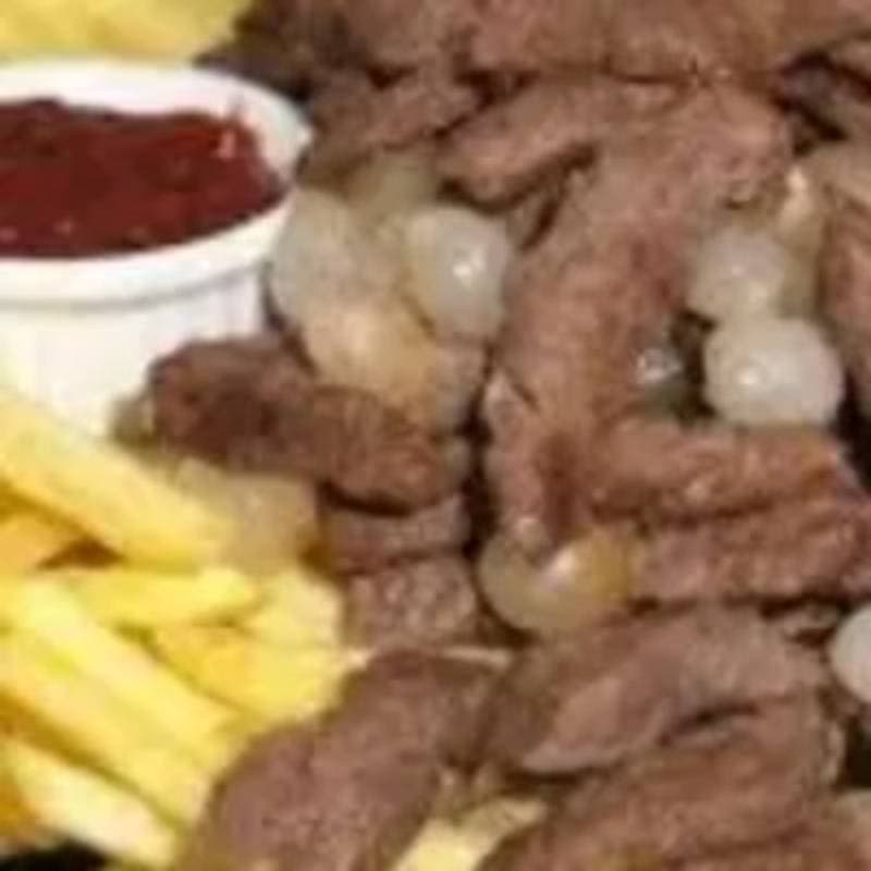 Mini porção de alcatra com batata frita