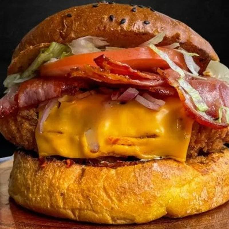 Chicken Burguer Salad Bacon