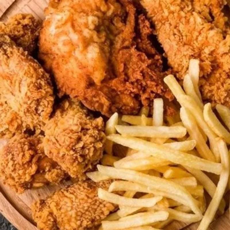 Combo | Entre Amigos | Com Fome | Frango + Batata + Coca Cola 600ml