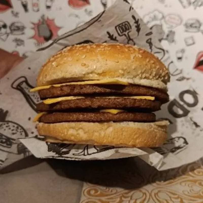 X-Burguer Triplo