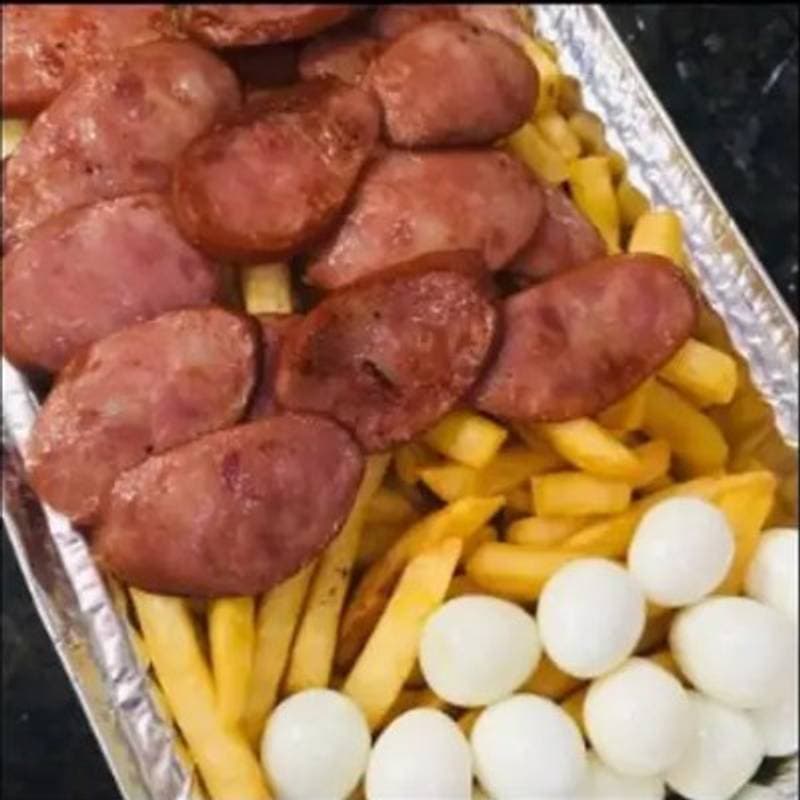BATATA FRITA + CALABRESA + OVOS DE CODORNA