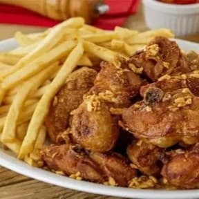 Batata Frita c/ Frango a Passarinha