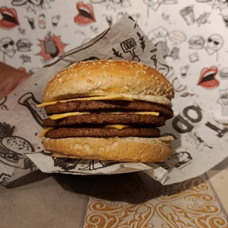 X-Burguer Triplo