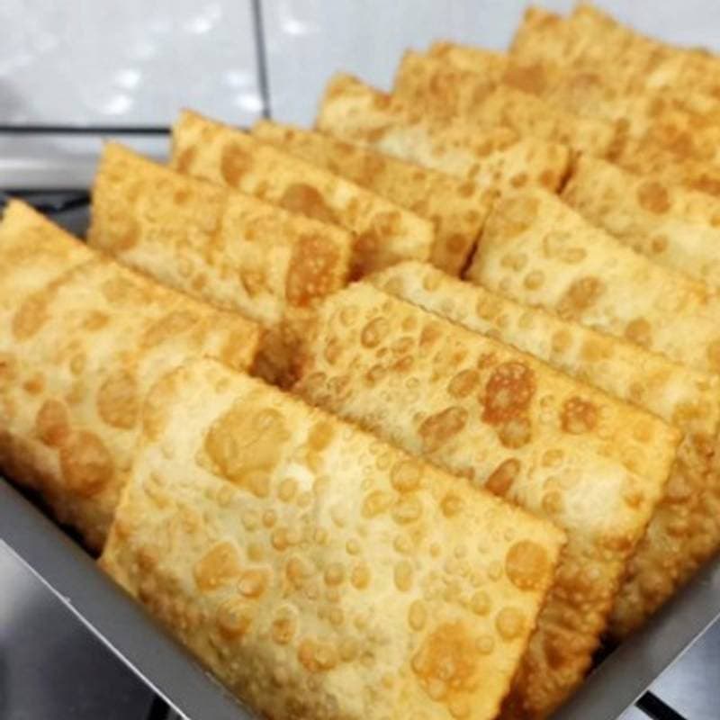 Pastel frango com bacon