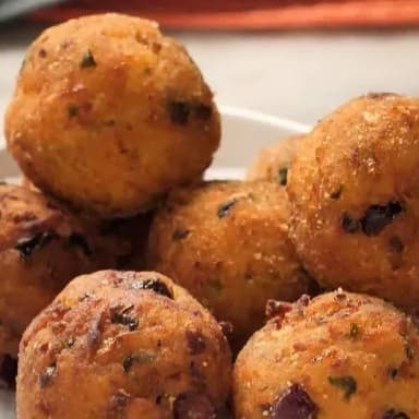 Bolinho de Frango c/ Bacon