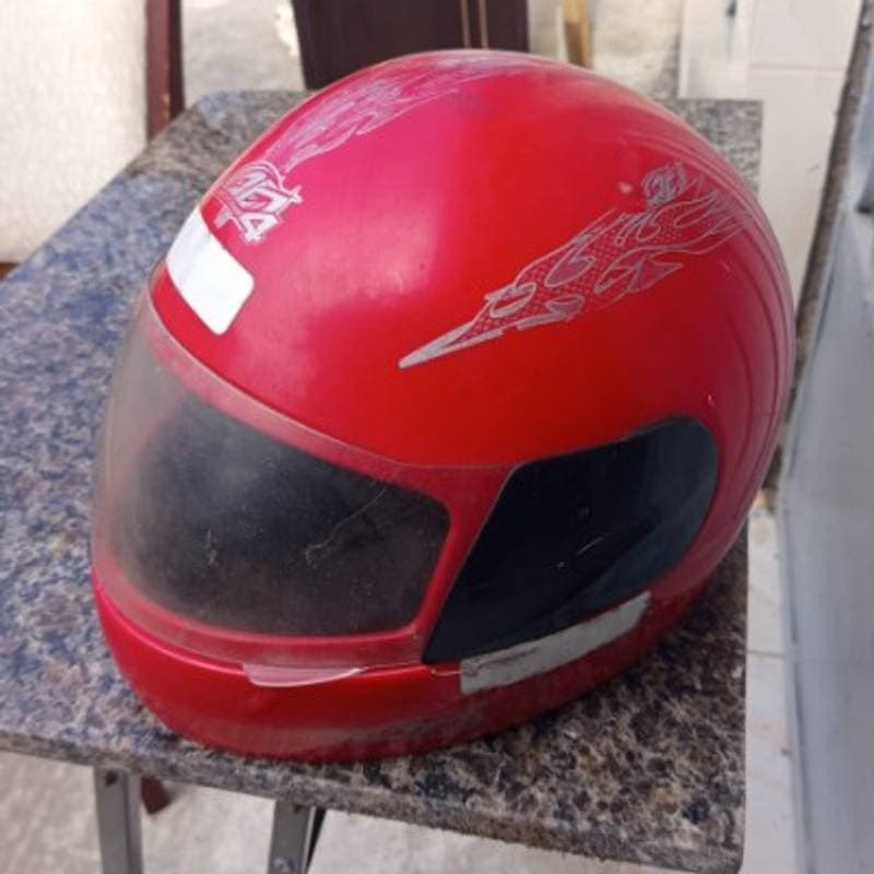 Capacete Vermelho