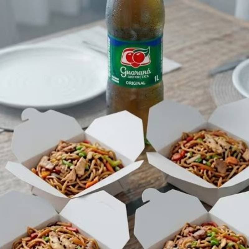Super Combo Galera Yaky: 4 Yakisobas (300g) + Guaraná 1l